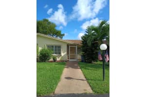 6081 La Palma Ln, Delray Beach