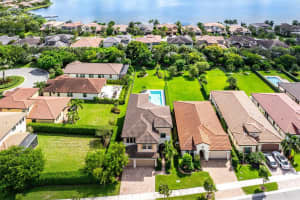 8760 E Baypoint Cir, Parkland, FL 33076 - MLS#F10528980