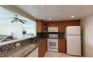 406 NW 68th Ave 310, Plantation, FL 33317 - MLS#F10528981