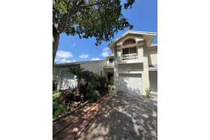 1997 Discovery Cir E N/A, Deerfield Beach, FL 33442 - MLS#F10528983