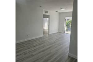 7327 173rd Drive, Hialeah, FL 33015 - MLS#F10528996