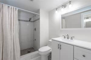 9411 N Hollybrook Lake Dr 309, Pembroke Pines, FL 33025 - MLS#F10528998