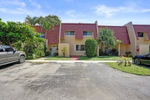42 Canterbury Ln, Tamarac, FL 33319 - MLS#F10529011