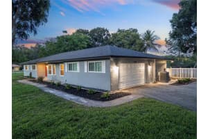4000 109th Ave, Davie, FL 33328 - MLS#F10529014