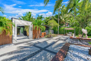 2711 NE 19th St, Fort Lauderdale, FL 33305 - MLS#F10529049