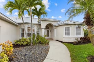 4422 SW Masefield St, Port Saint Lucie, FL 34953 - MLS#F10529054