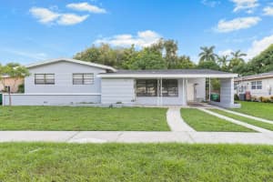 14800 NE 8th Ct, Unincorporated Dade, FL 33161 - MLS#F10529138