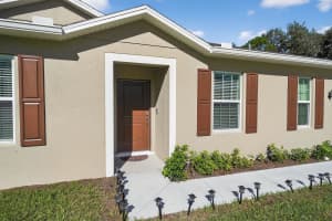 8445 101st Ct, Vero Beach, FL 32967 - MLS#F10529148
