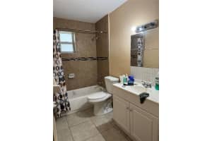 3033 NW 43th Ave 104, Lauderdale Lakes, FL 33313 - MLS#F10529154