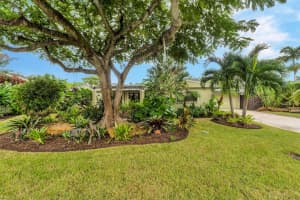 2433 NE 26th Ave, Fort Lauderdale, FL 33305 - MLS#F10529157