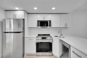 5980 Nw 64th Ave 111, Tamarac