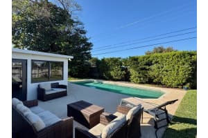 1101 Se 4th Ct, Deerfield Beach