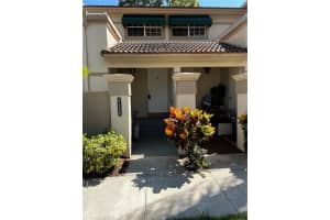 6596 Via Regina 6596, Boca Raton