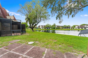 8925 Palm Tree Ln 8925, Hollywood, FL 33024 Sold 10/29/25