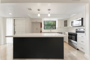 8925 Palm Tree Ln 8925, Hollywood, FL 33024 Sold 10/29/25