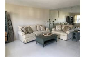 1060 Oakridge F 1060, Deerfield Beach, FL 33442 - MLS#F10529247