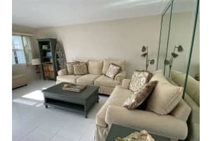 1060 Oakridge F 1060, Deerfield Beach, FL 33442 - MLS#F10529247