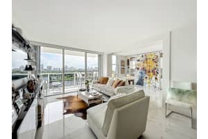 3625 N Country Club Dr 1204, Miami, FL 33180 - MLS#F10529259