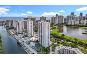 3625 N Country Club Dr 1204, Miami, FL 33180 - MLS#F10529259