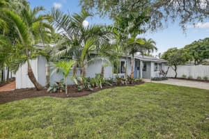 1604 NE 17th St, Fort Lauderdale, FL 33305 - MLS#F10529267