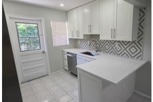 8-10 SE 12th St 2, Dania Beach, FL 33004 - MLS#F10529294