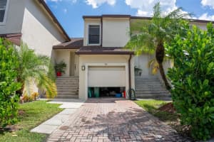 361 SW 95th Ter 361, Pembroke Pines, FL 33025 - MLS#F10529296