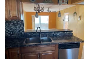 1025 Country Club Drive, Margate, FL 33063 - MLS#F10529297