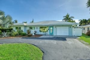 208 NE 30th St, Wilton Manors, FL 33334 - MLS#F10529342