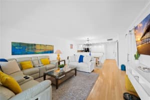 5100 N Ocean Blvd 702, Lauderdale By The Sea, FL 33308 - MLS#F10529370