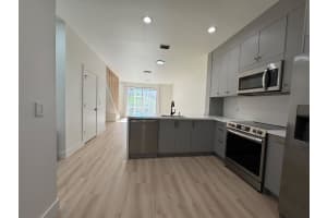 1920 Madeira Dr, Weston, FL 33327 - MLS#F10529372