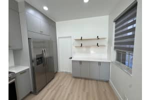 1920 Madeira Dr, Weston, FL 33327 - MLS#F10529372