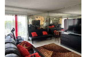 6820 Flagler Street, Miami, FL 33144 - MLS#F10529428