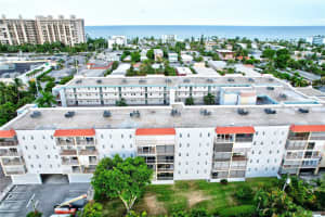 4629 Poinciana St 204, Lauderdale By The Sea, FL 33308 - MLS#F10529452