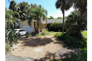 922 S Palmway, Lake Worth Beach, FL 33460 - MLS#F10529456