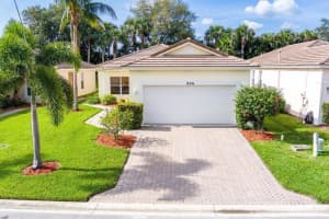 806 SW Rocky Bayou Ter, St Lucie West, FL 34986 - MLS#F10529460