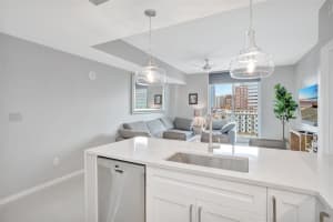 315 NE 3rd Ave 1004, Fort Lauderdale, FL 33301 - MLS#F10529461