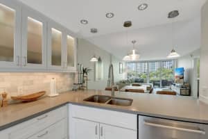 800 SE 4th St 302, Fort Lauderdale, FL 33301 - MLS#F10529465