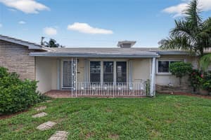 2750 SE 3rd Street, Pompano Beach, FL 33062 - MLS#F10529476