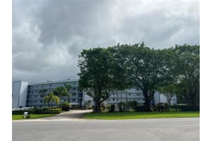 6400 NW 2nd Ave 323, Boca Raton, FL 33487 - MLS#F10529499