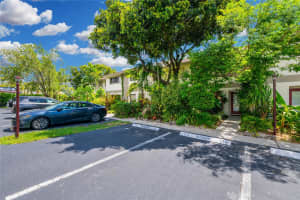 3020 Oakland Forest Drive, Oakland Park, FL 33309 - MLS#F10529500