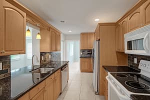 1281 NW 44th St, Deerfield Beach, FL 33064 Sold 12/22/25