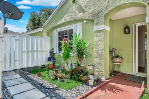 9842 NW 2nd Ct, Plantation, FL 33324 - MLS#F10529558