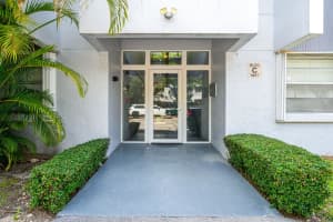 9231 SW 87 AV C7, Miami, FL 33176 Sold 11/12/25