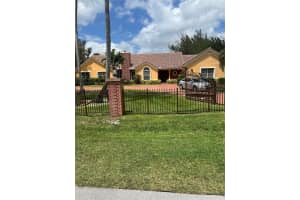 11301 SW 3rd St, Plantation, FL 33325 - MLS#F10529602