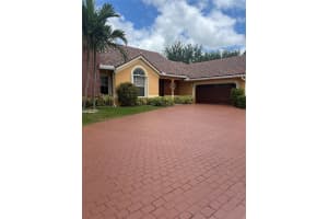 11301 SW 3rd St, Plantation, FL 33325 - MLS#F10529602