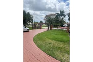 11301 SW 3rd St, Plantation, FL 33325 - MLS#F10529602