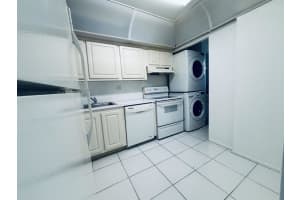 7925 Fairview Dr 208, Tamarac, FL 33321 - MLS#F10529606