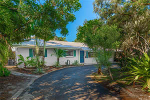 304 NE 20th St, Wilton Manors, FL 33305 - MLS#F10529622