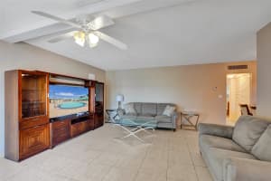 1300 N 12th Ct 8B, Hollywood, FL 33019 - MLS#F10529625