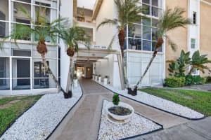 3040 NE 16th Ave 411, Oakland Park, FL 33334 - MLS#F10529627